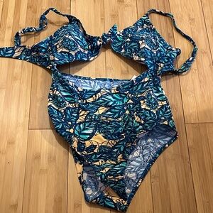 Tropical Leaf Print Bikini Set